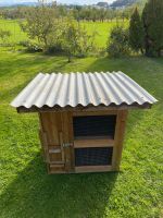 Massiver Hasenstall aus Holz