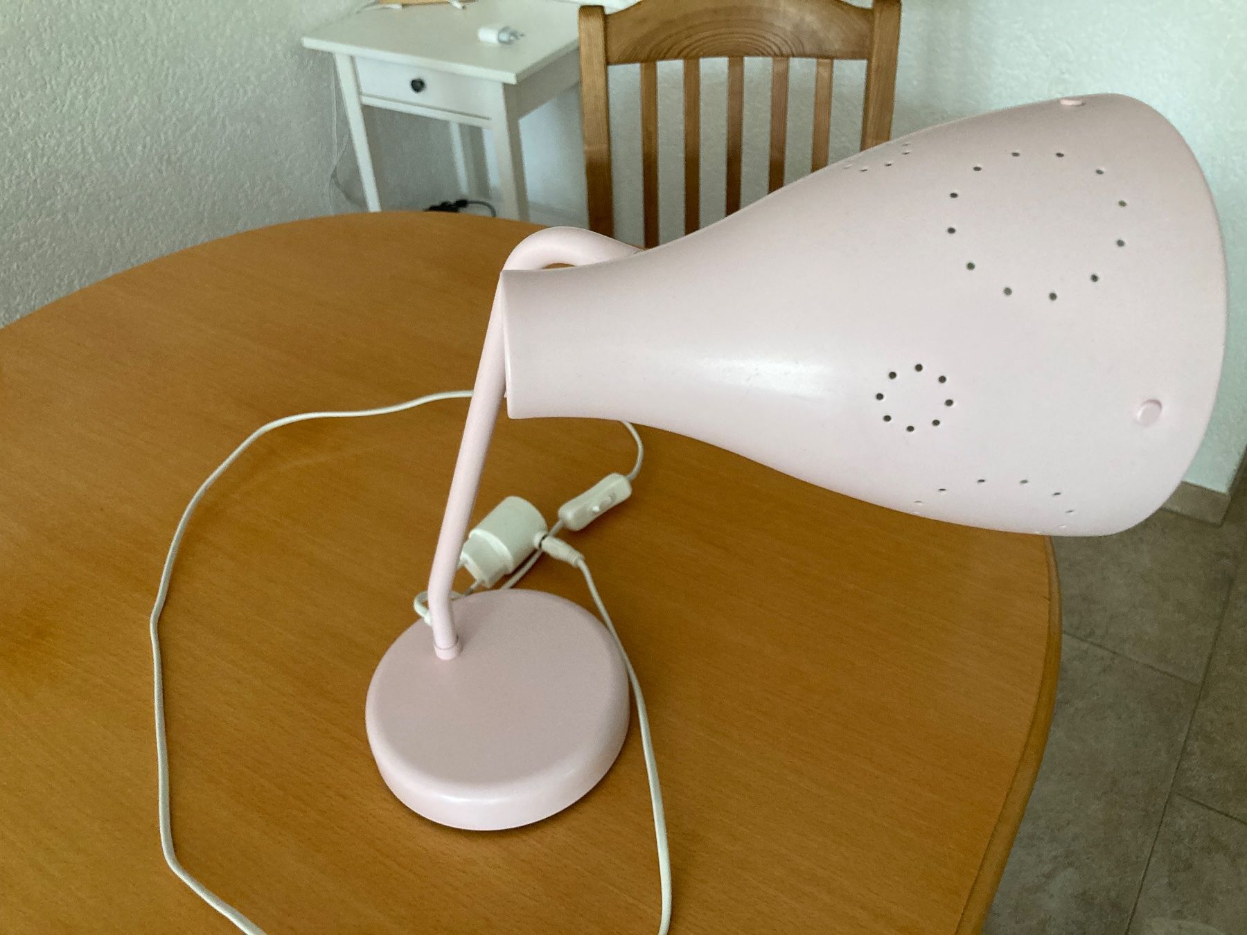 Ikea Lampen: Schreibtischlampe rosa von IKEA – Gebraucht aus Gelterkinden von froggy80 2