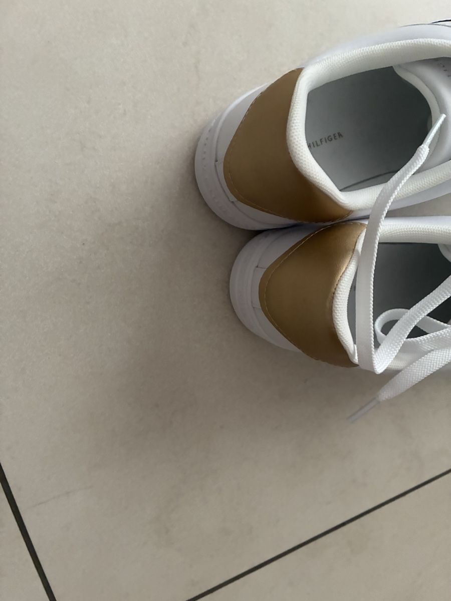 Tommy Hilfiger Damenschuhe: Neu Tommy Hilfiger Schuhe Größe 40 – Neu (gemäss Beschreibung) aus Novazzano von White71 3