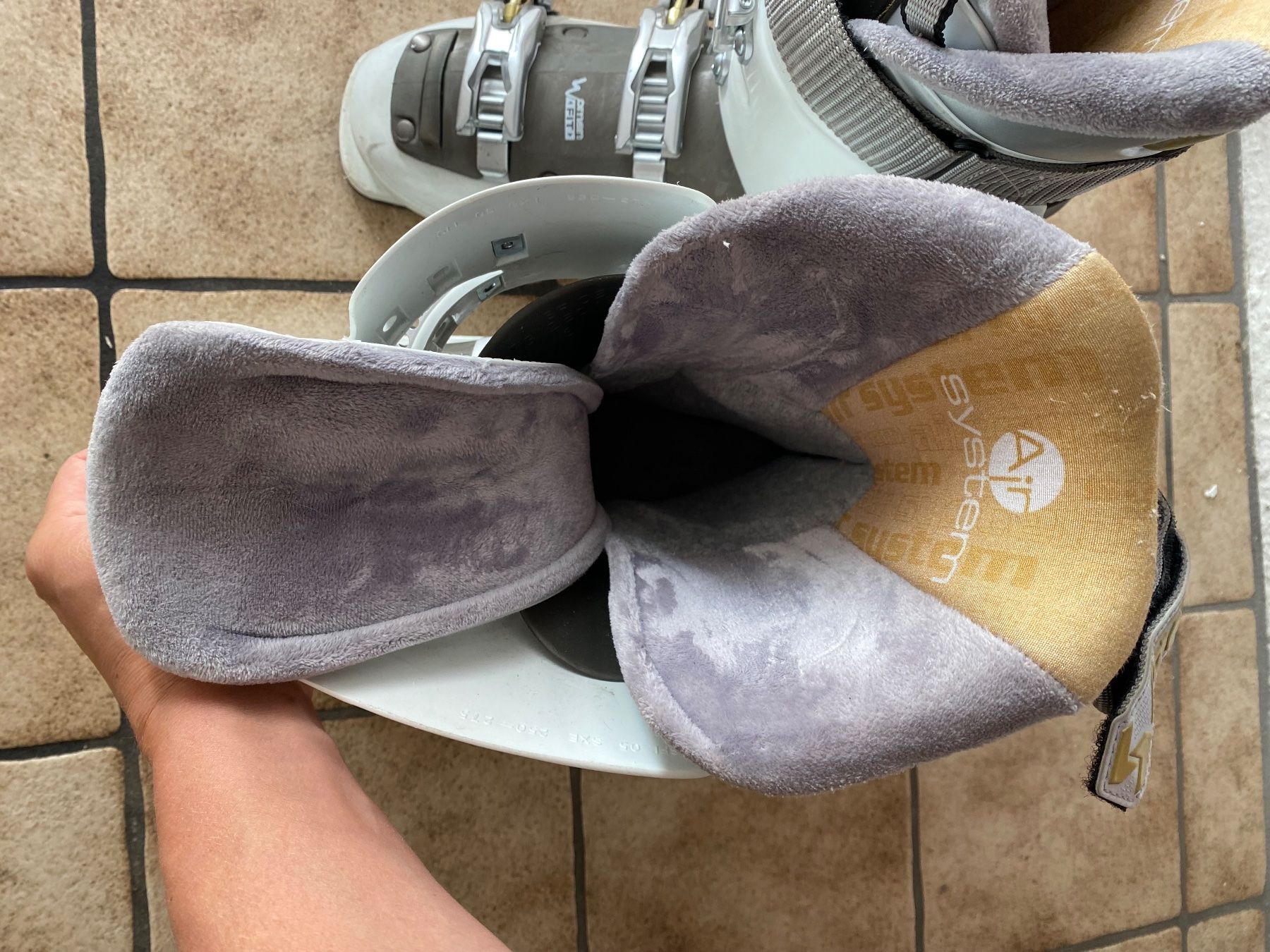 Lowa Chaussures femmes: Chaussures ski lowa air systeme AC80 – D'occasion à La Neuveville par e_perriard 6