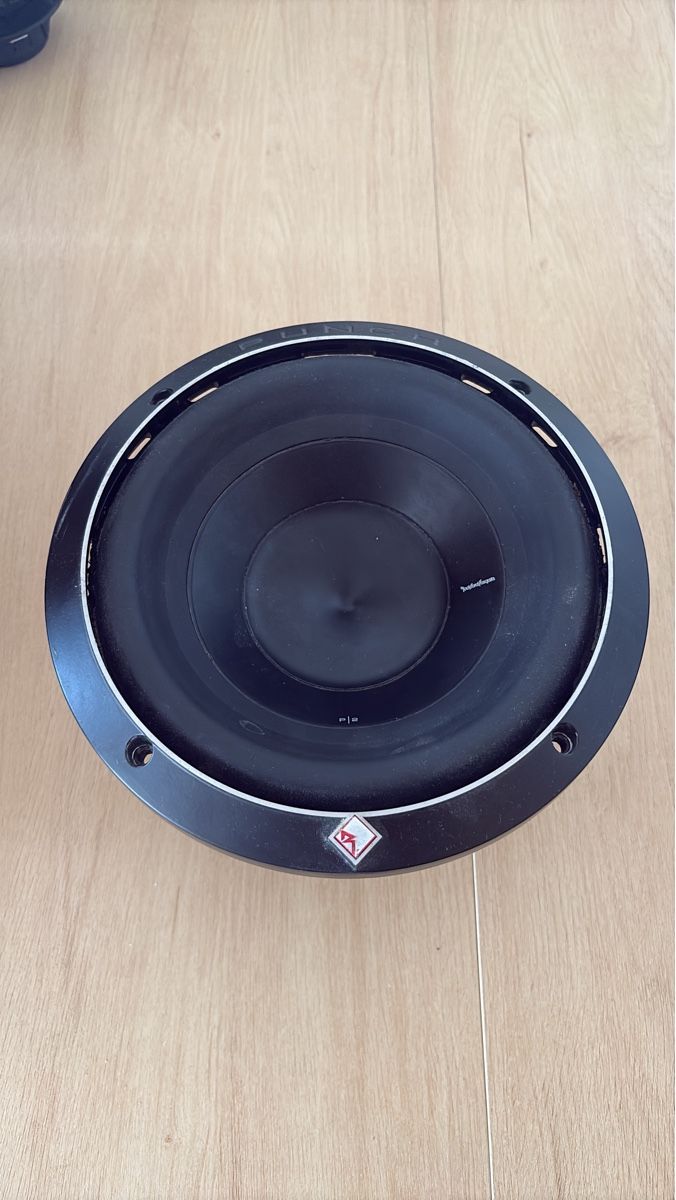 Haut-parleurs: Rockford Fosgate Subwoofer gebraucht – D'occasion à Bigenthal par kir_59vz