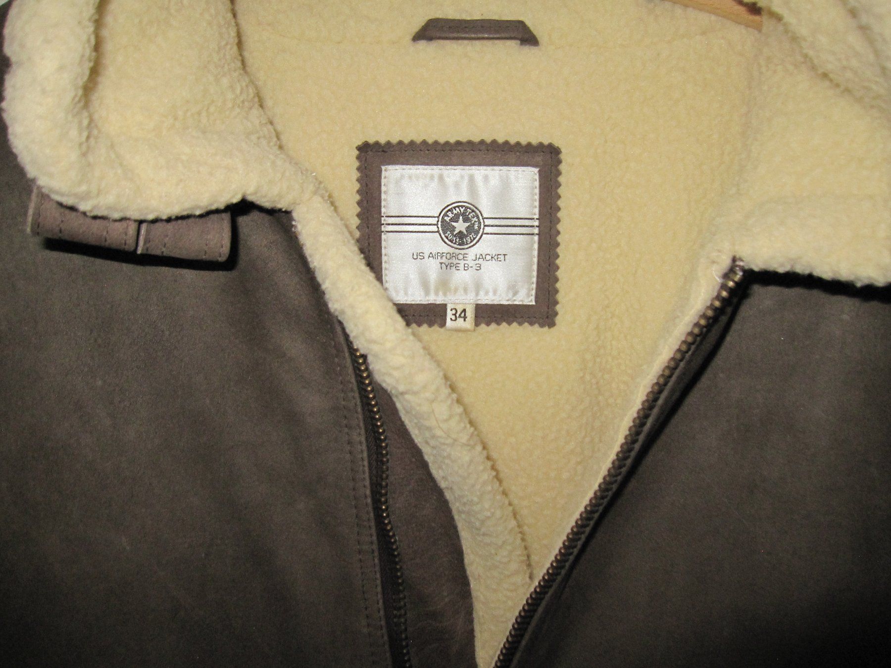 Giacche: US Airforce Lederjacke, neu – Nuovo (secondo la descrizione) da Hofstetten SO venduto da Elbi 2