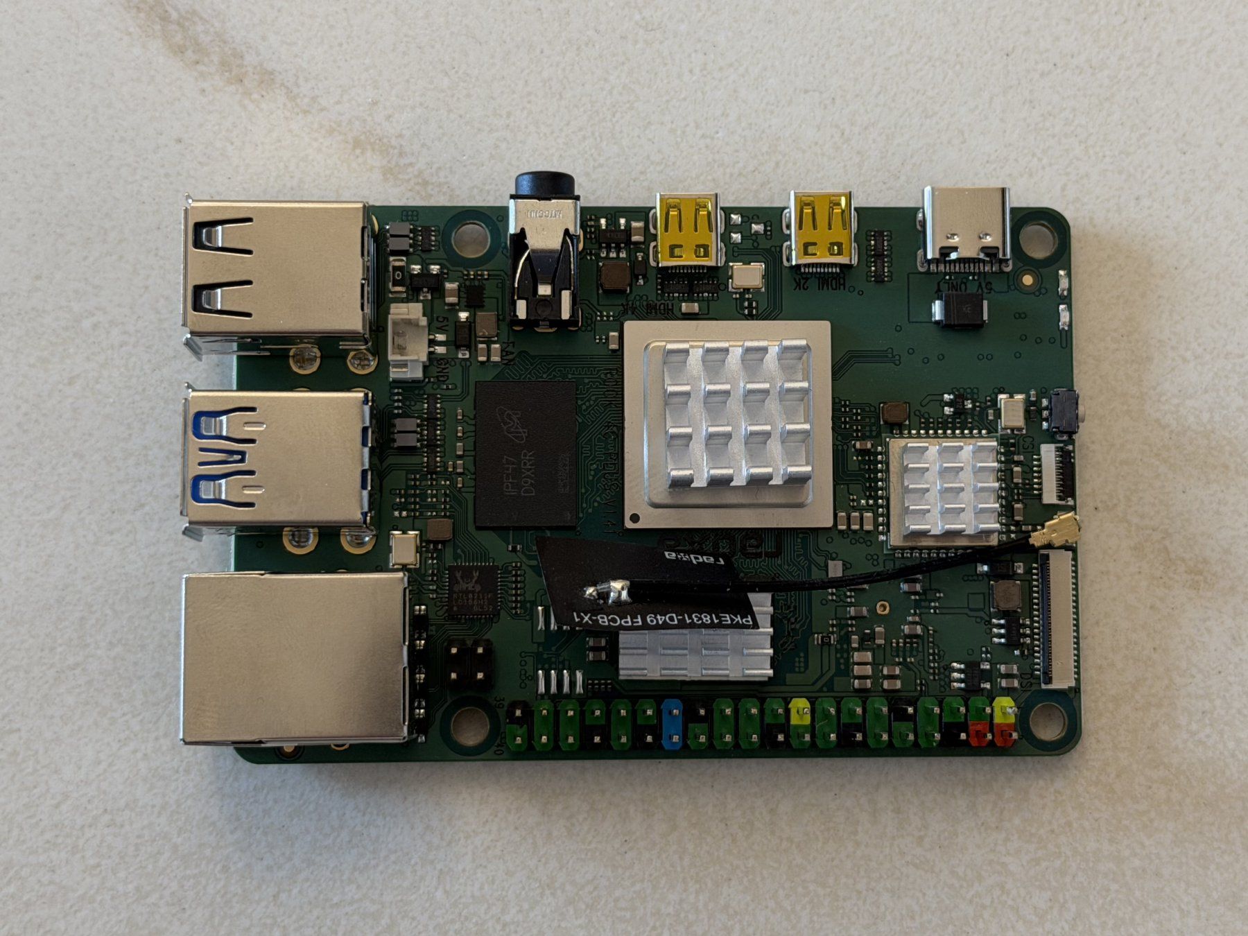 PC: radxa ROCK 4C+ | 4 GB RAM | Linux Mini-Server | Metallgehäus – Usato da Glarus venduto da walkerit 1