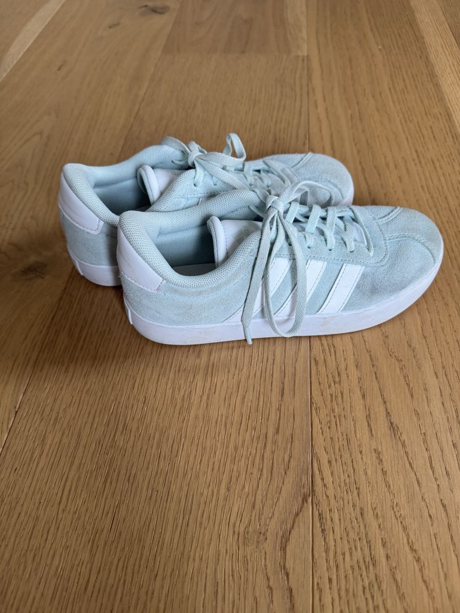 Adidas Scarpe da uomo: Adidas Schuhe, mint, Gr. 34 – Usato da Koppigen venduto da BaBoKo