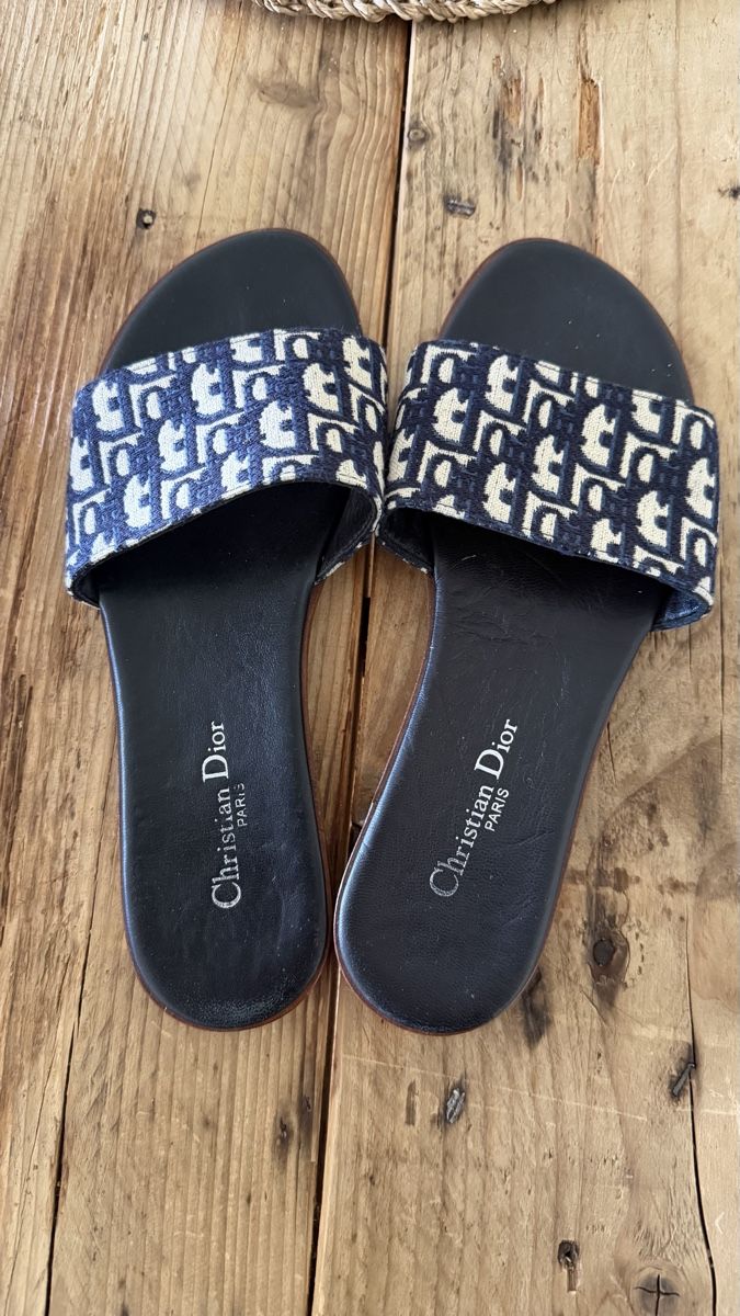 Dior Scarpe da donna: Christian Dior seleltuch Pantoffeln 38 – Usato da Rorschacherberg venduto da LUXUS24