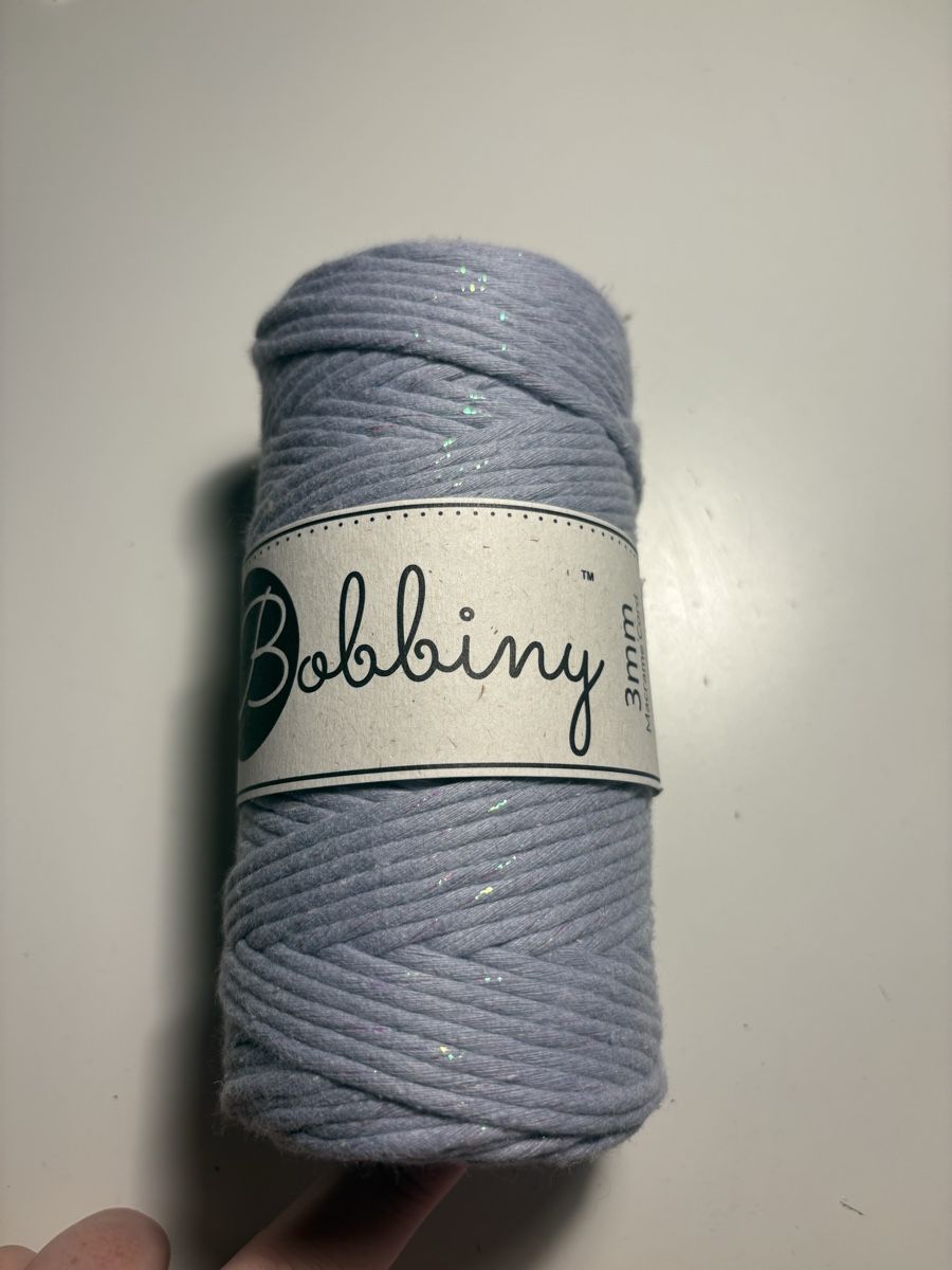 Cordicelle & Fili: Bobbiny Makramee Garn • Glossy Iris • 3mm • Neu – Nuovo e nell'imballaggio originale da Flumenthal venduto da algr4444