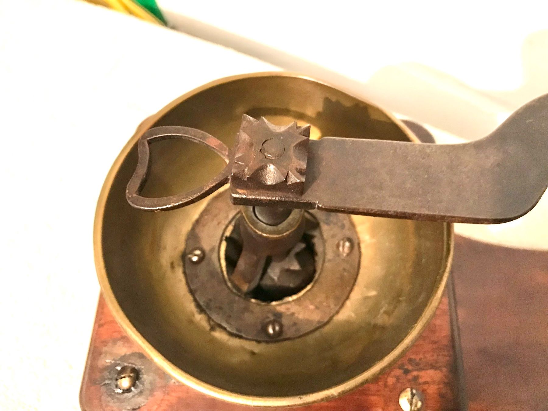 Elettrodomestici da cucina: Antike Biedermeier Kaffeemühle – Usato da Füllinsdorf venduto da unda2 3