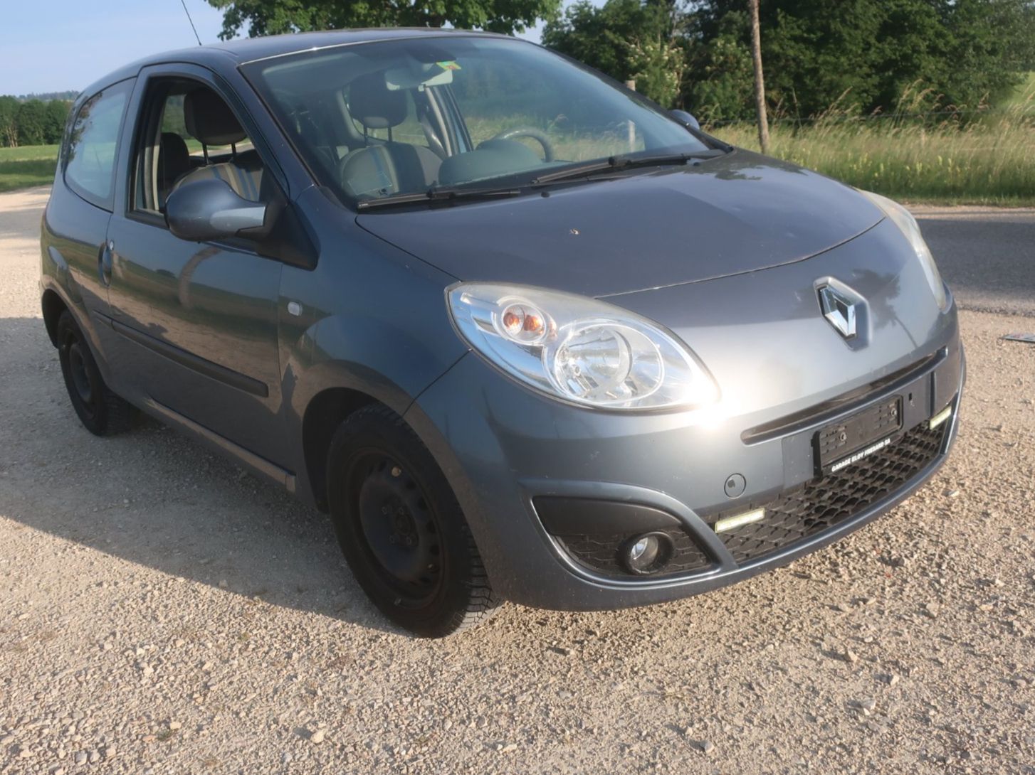 Renault Autos: Renault Twingo 1.2 16V – D'occasion à Les Bois par Jojo710 1