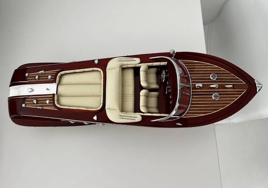 Tutte le decorazioni: Maquette de bateau Riva Aquarama / 53cm – Nuovo (secondo la descrizione) da Plan-les-Ouates venduto da pvi_fm8z 4
