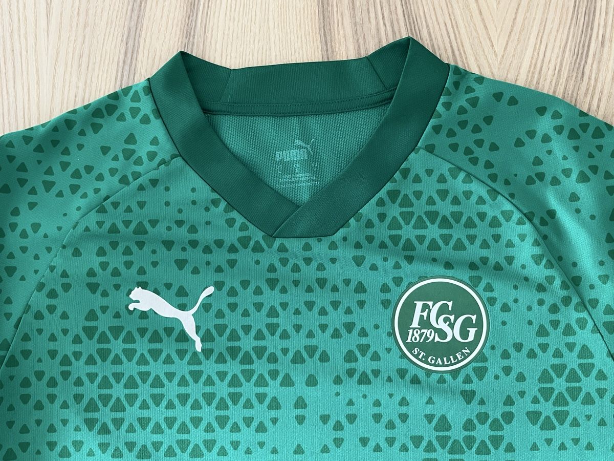 Puma Canottiere & Pantaloni: Puma Trikot Training FCSG – Nuovo (secondo la descrizione) da Kreuzlingen venduto da mariuuss 3