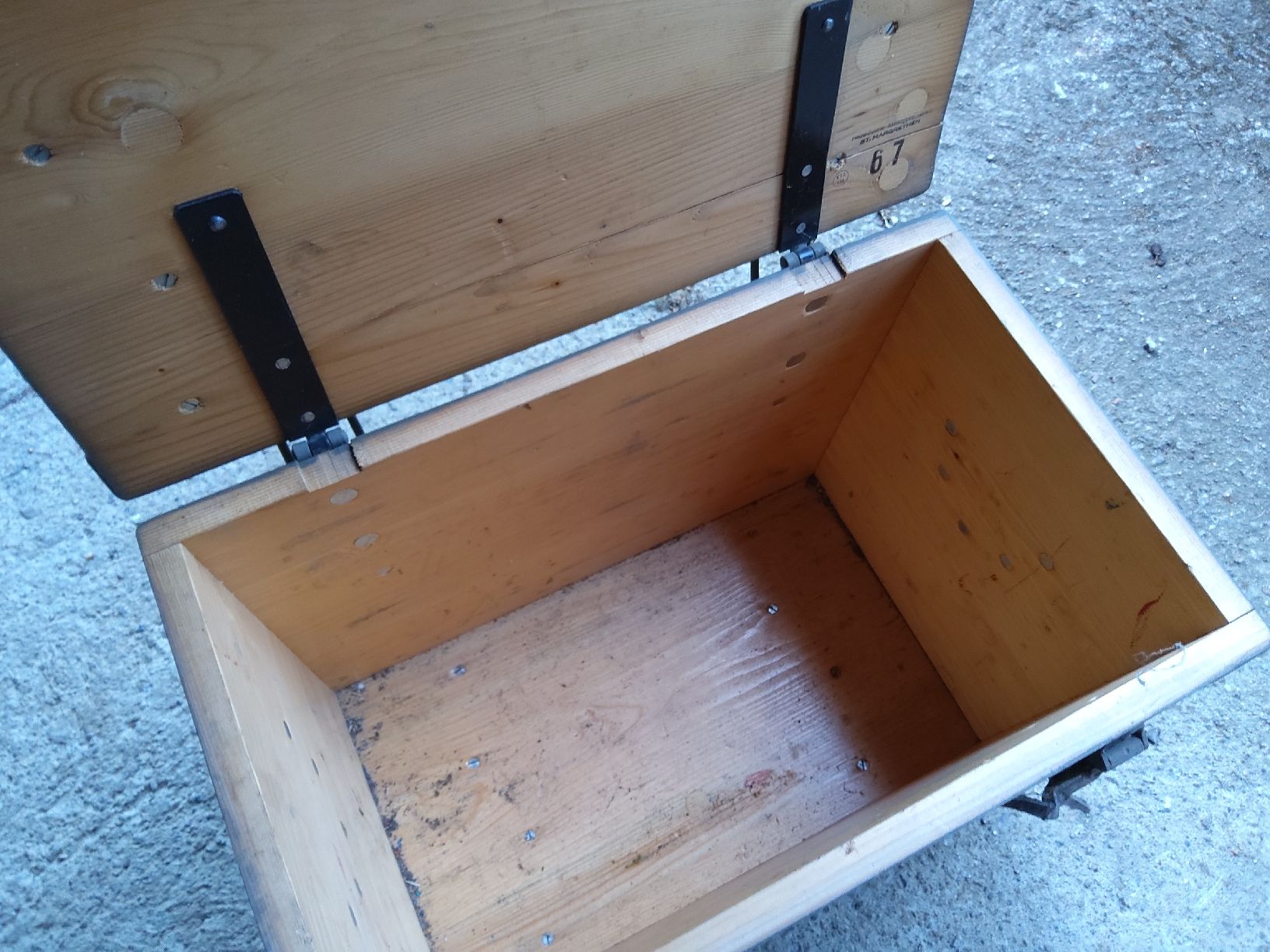 Caisses de transport: Holzkiste – D'occasion à Aeschi b. Spiez par Merk-Pullax 1