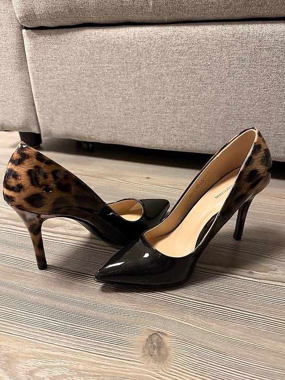 Scarpe da donna: Chaussures femmes – Usato da Goumoens-la-Ville venduto da SandieF 2
