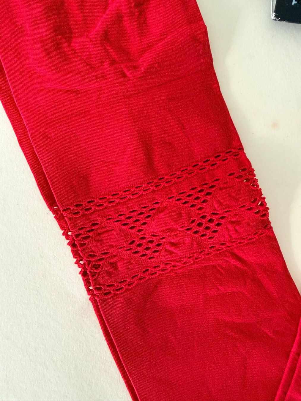 Strümpfe & Strumpfhosen: CHANTAL THOMASS, Strumpfhose Grösse 1, Farbe Rot – Neu und originalverpackt aus Rudolfstetten von gst_g7xl 3