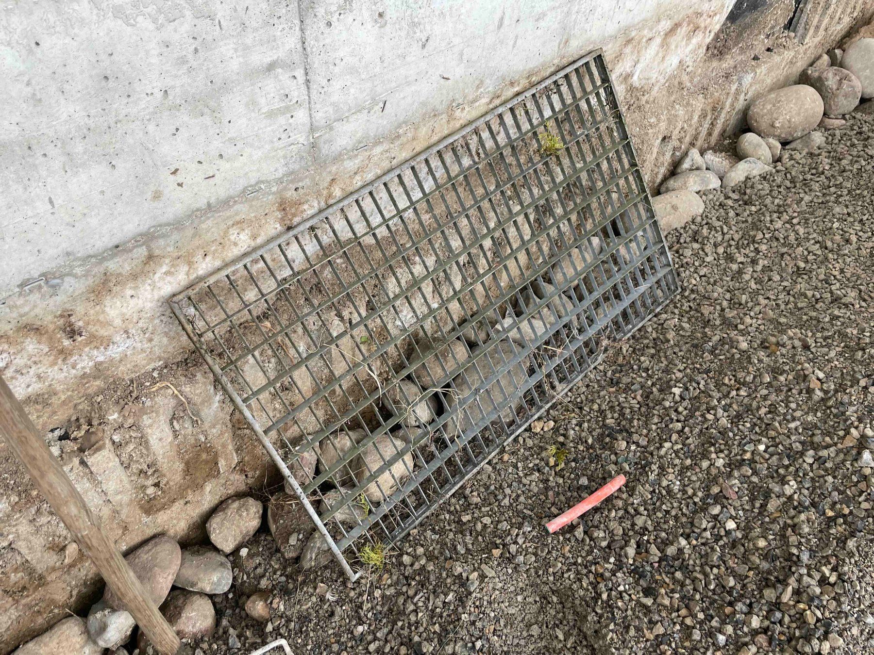 Grilles & Grillages: 2Stk Lichtschächte mit Gitter – D'occasion à Weisslingen par hansueli.kuhn 4