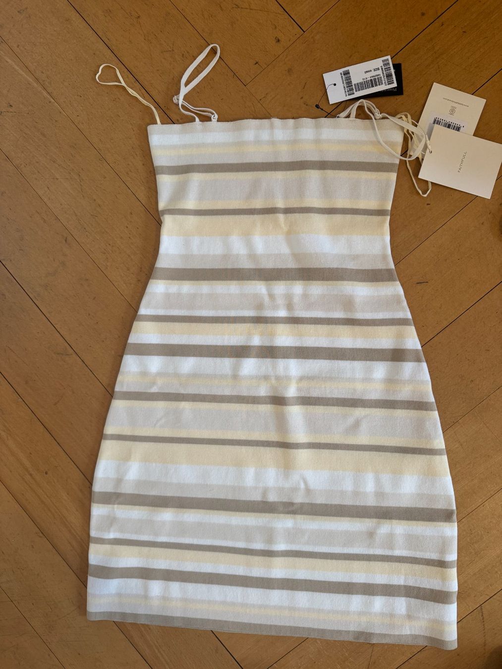 Vestiti: Kleid – Usato da Zollikon venduto da lui_gqg9 1