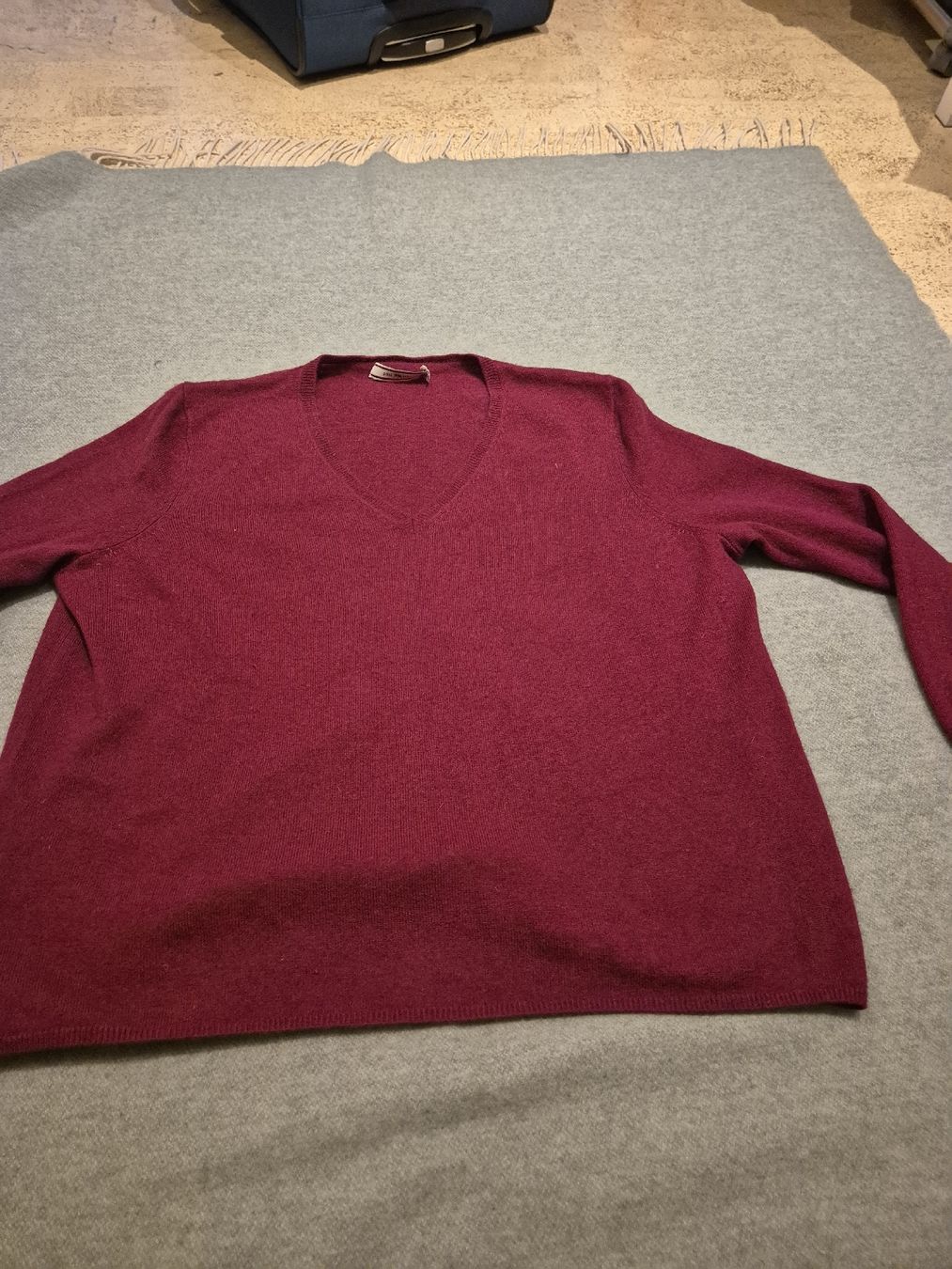 Paul Kehl Maglioni & Felpe: Bordeaux roter Kaschmir Pullover, Grösse XL - Winter Hit! – Nuovo (secondo la descrizione) da Herrliberg venduto da SELENONAUTKA