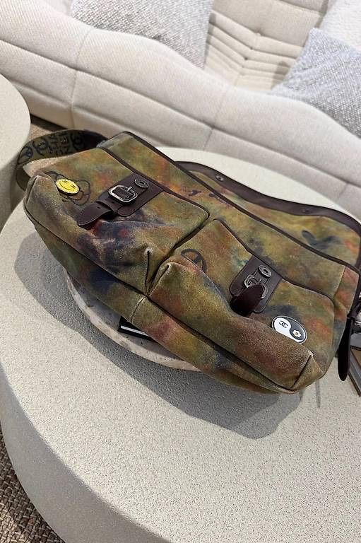 Chanel Borse: CHANEL TASCHE GRAFFITI MESSENGER – Nuovo (secondo la descrizione) da Schwyz venduto da bofb 8