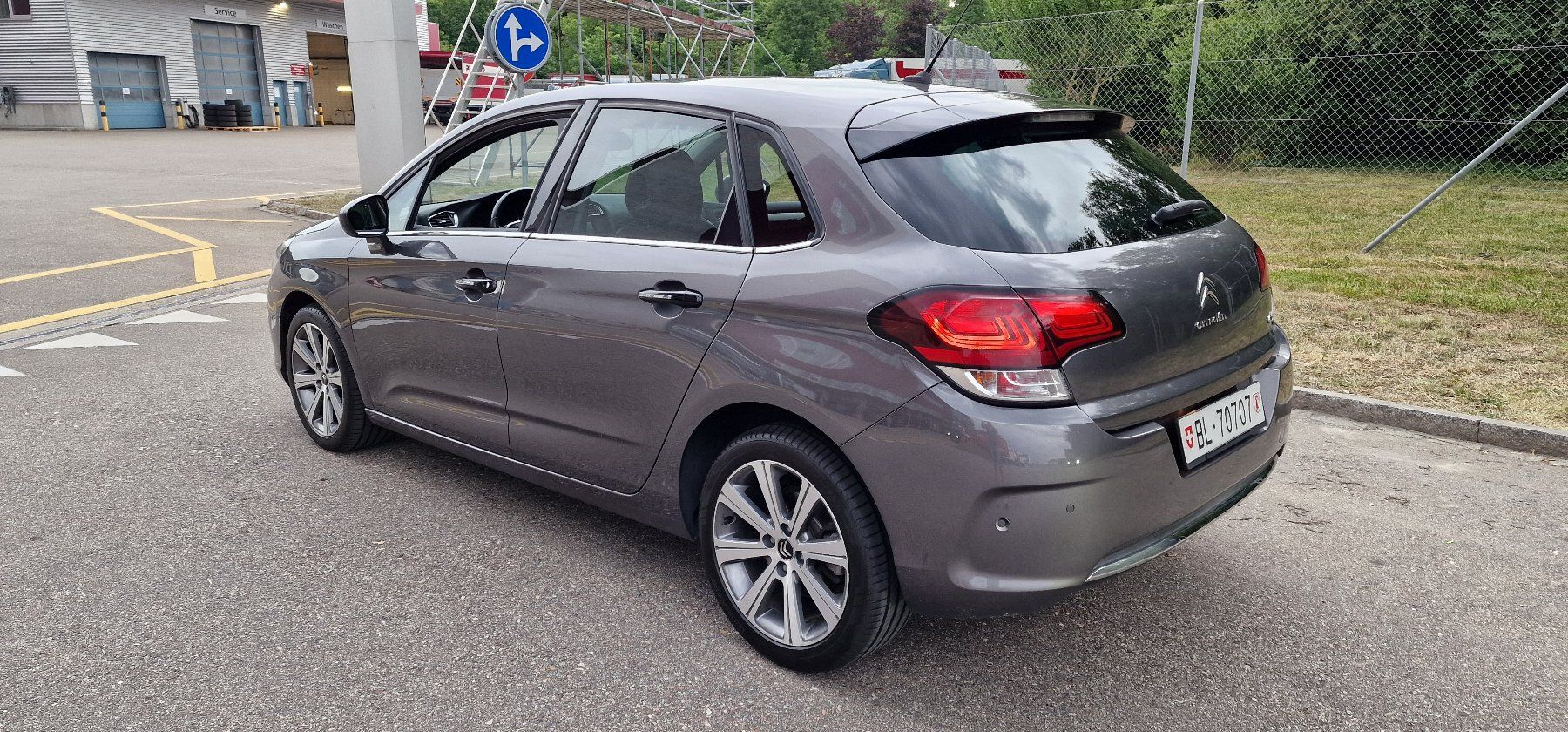Citroën Automobili: Citroen C4 1.2 Pure Tech Feel Edition – Usato da Reinach BL venduto da Evgeny_ 1