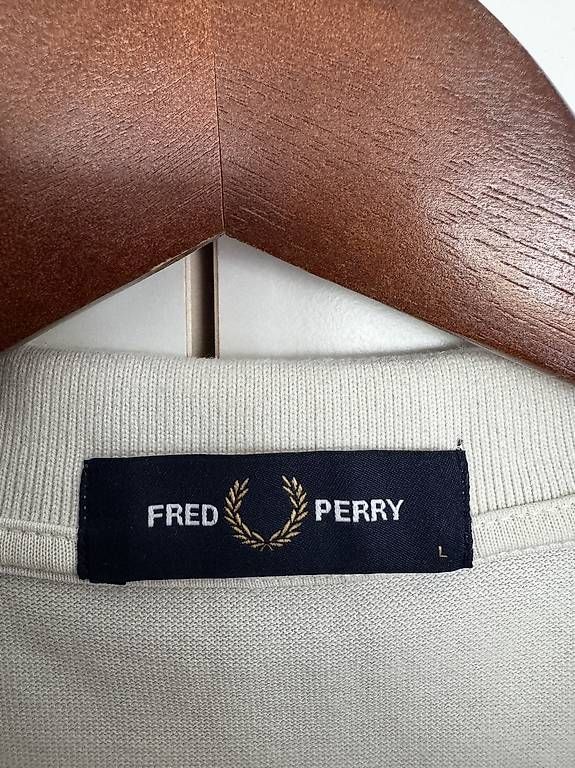 Magliette Polo: Fred Perry Poloshirt (weiss) – Usato da Rothrist venduto da Baggio19 2
