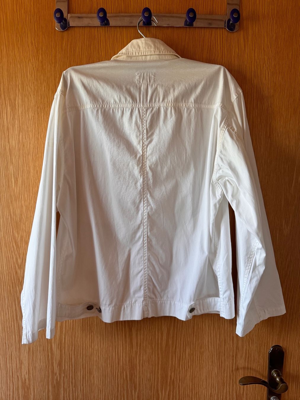 Jacken: Dünne Calvin Klein Jeans-Jacke Gr.L – Gebraucht aus Grosswangen von second_hand_dress 1