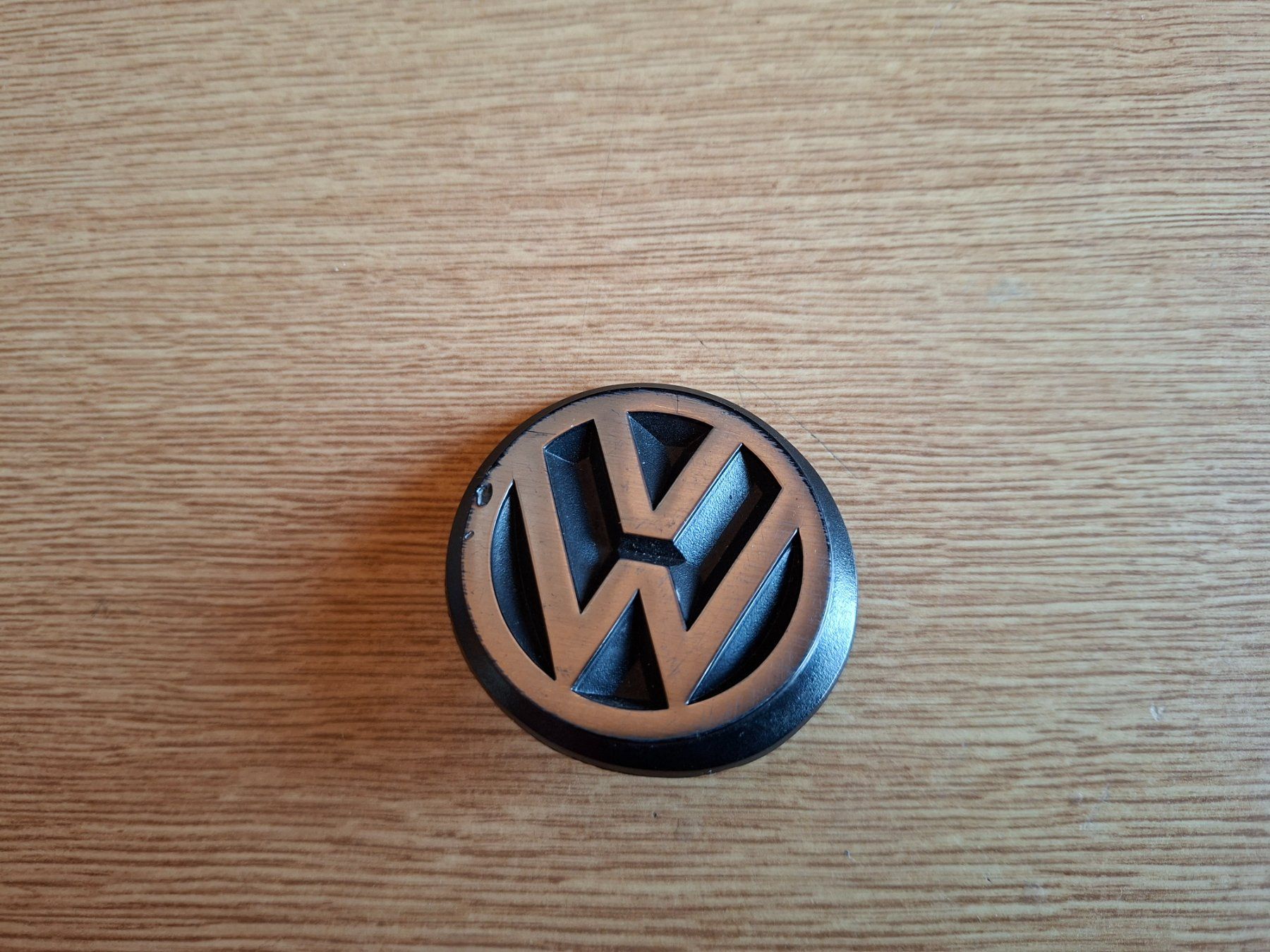 VW Toutes les pièces auto: VW Emblem – D'occasion à Huttwil par Niku184