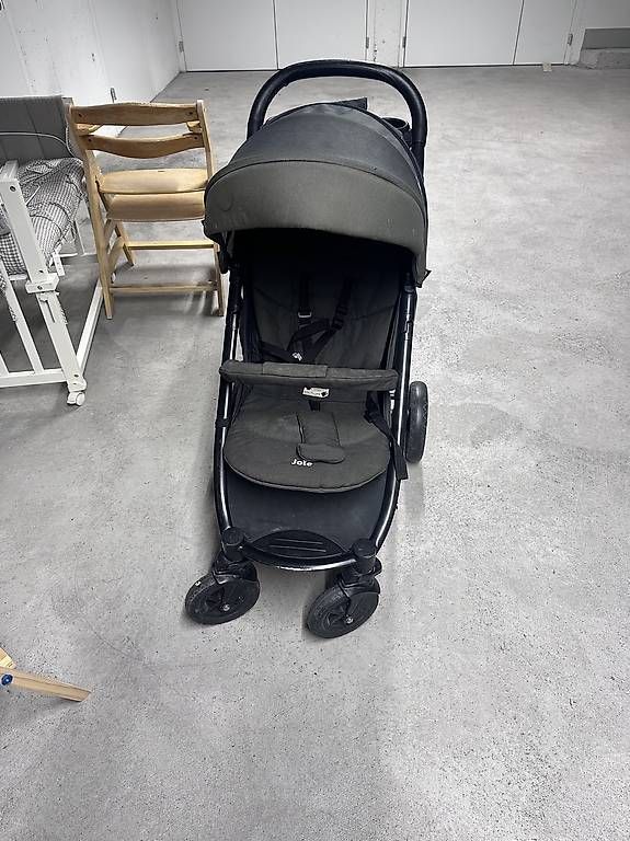 Kinderwagen: Kinderwagen gebraucht – Gebraucht aus St. Margrethen SG von EnesD 2