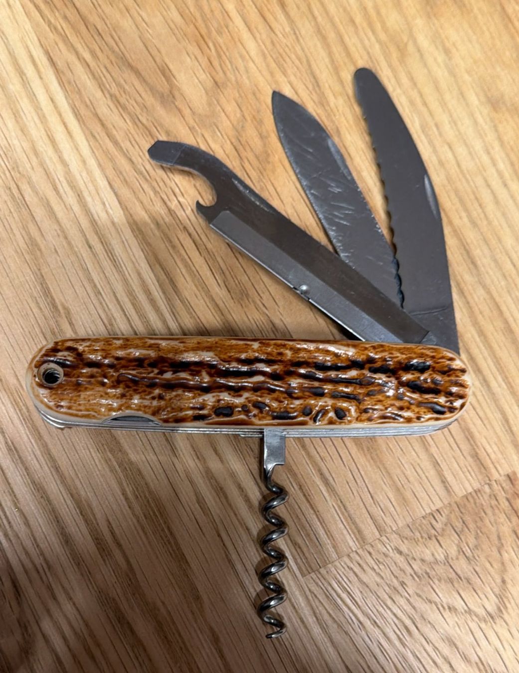 Victorinox Taschenmesser: VICTORINOX SACKMESSER – Gebraucht aus Zürich von Frei-Occasionen 1