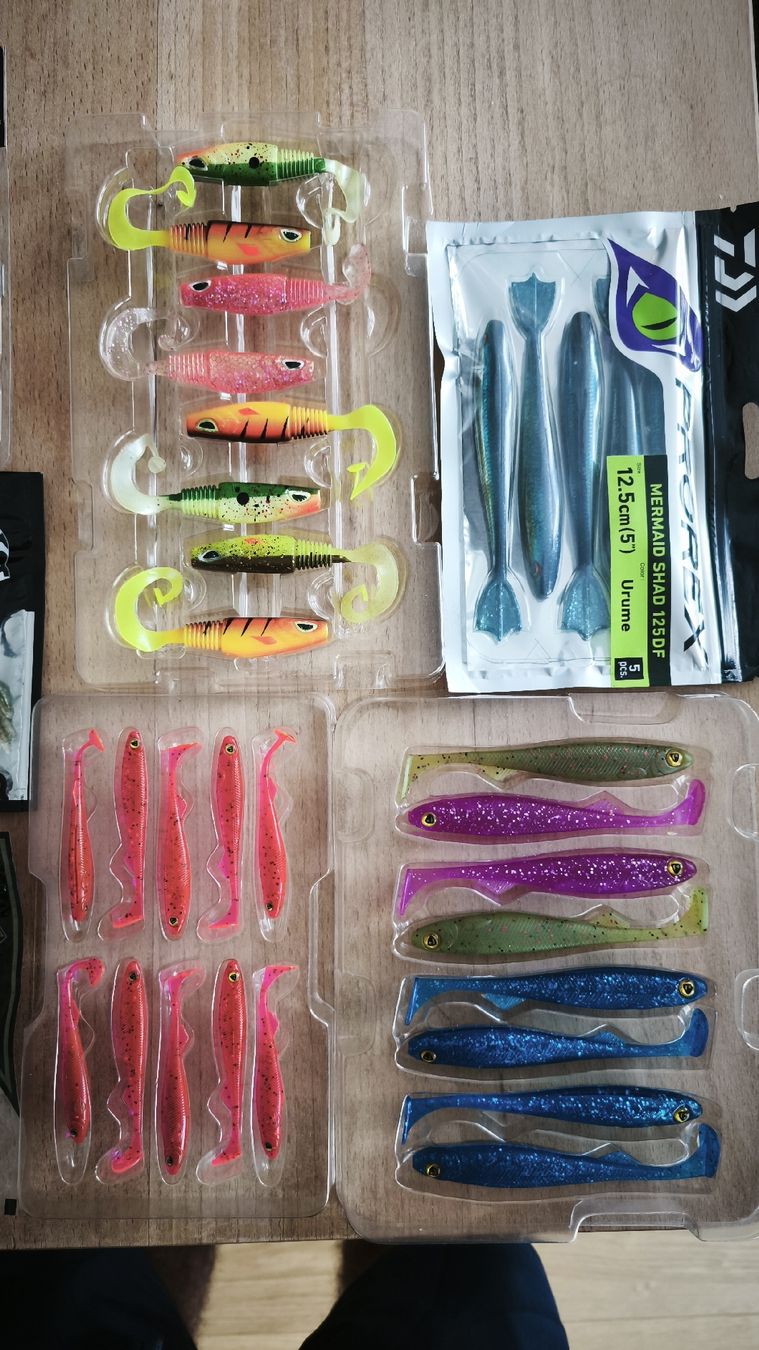 Daiwa Köder: Fettes Gummiset nur Markenware Fox Rage Daiwa etc.  – Neu und originalverpackt aus Sarnen von sebalant 1