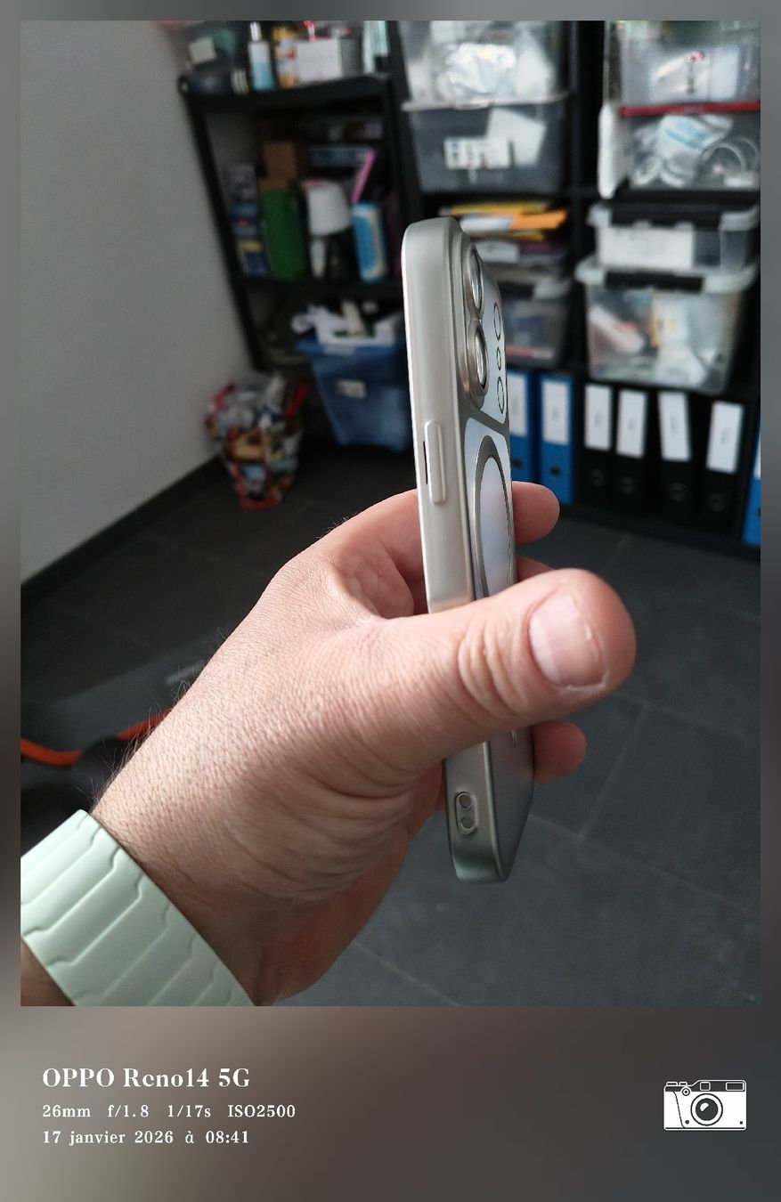Apple Cover & Protezioni schermo: Coque IPhone 17 Magsafe – Nuovo e nell'imballaggio originale da noréaz venduto da mepla76 1