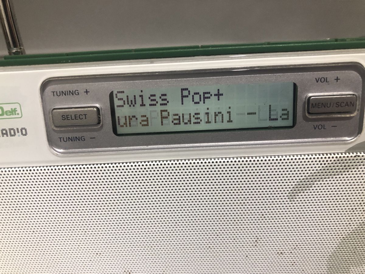Philips Lettore multimediale portatile: Portable Radio FM-Dab+  Philips AE901 – Usato da Biel-Bienne venduto da alos07 1