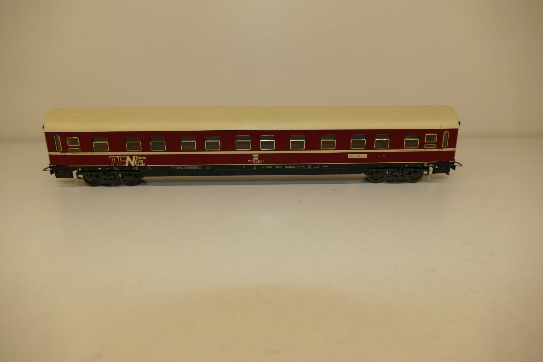 Roco Modellini di ferrovie: Roco H0: DB TEN Schlafwagen – Usato da Niederhasli venduto da rail-duerst