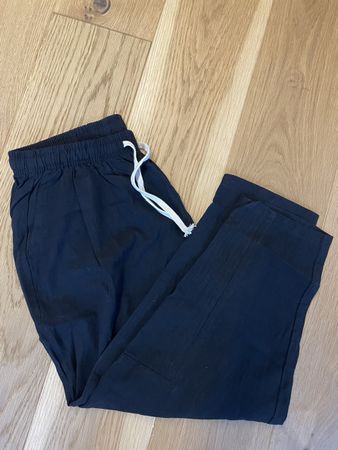 schwarze Stoff Sommerhosen, Grösse M