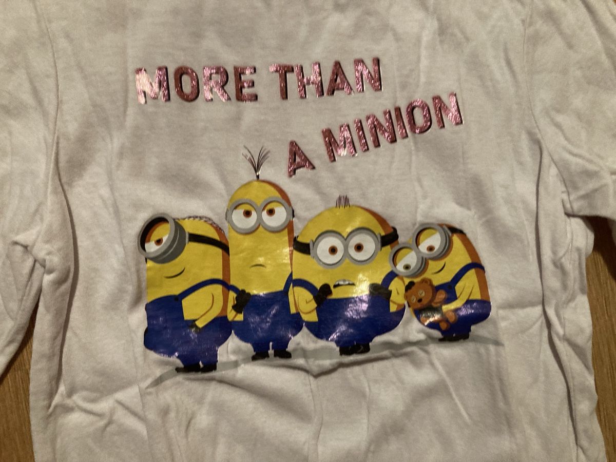 Camicette, T-shirt & Top: Minions Langarmshirt Gr. 128 – Usato da Emmenbrücke venduto da JJ_89 1