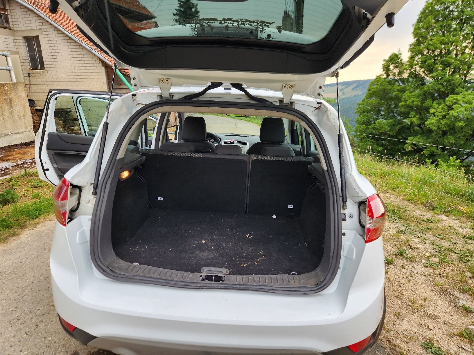 Ford Automobili: Ford Kuga 2.0l 4x4 – Usato da Schelten venduto da yor_x2vr 7