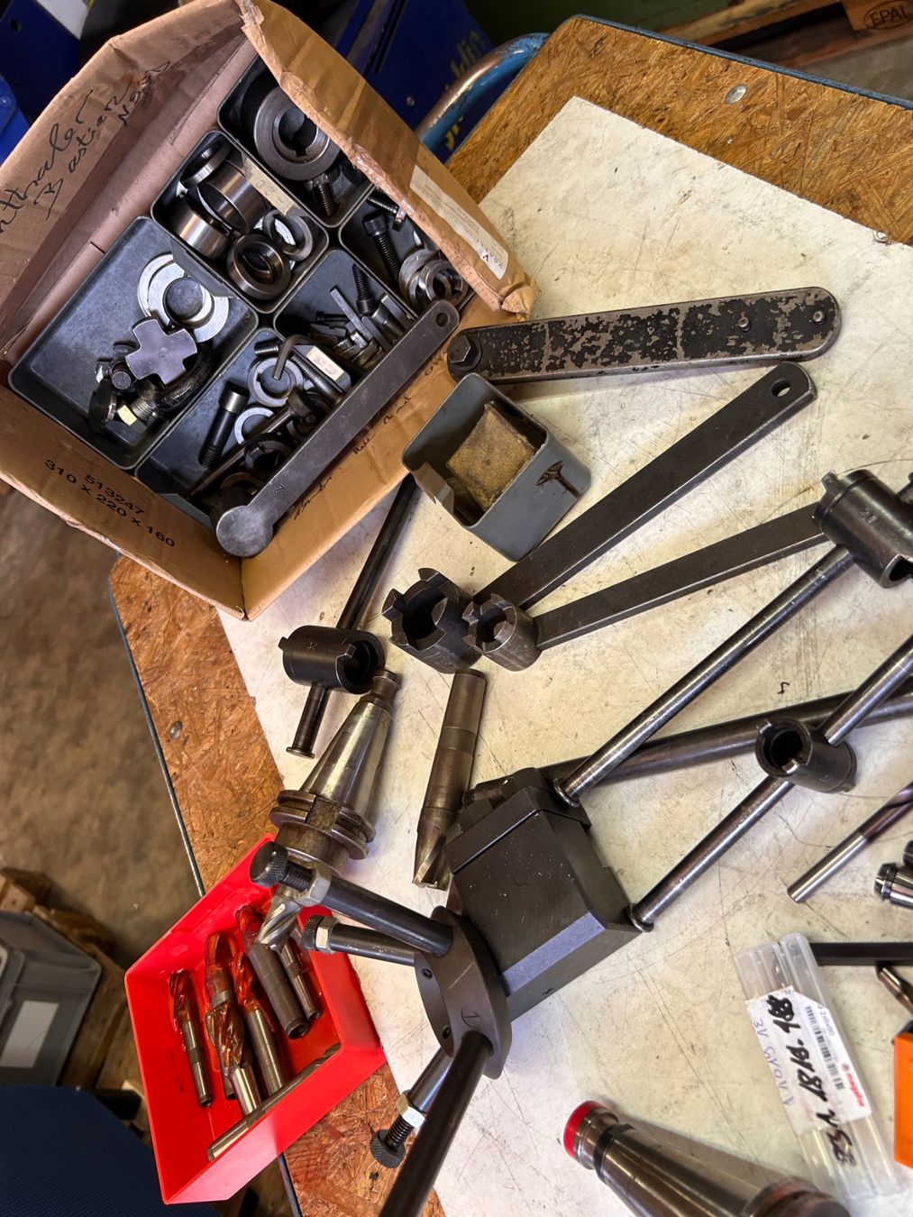Toutes les machines: Fräszubehör – D'occasion à Münchenstein par fransch 2