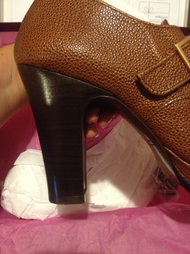 Chie Mihara Damenschuhe: Chie Mihara cocodrilo Peep-Toes Pumps Braun Gr. 38 – Gebraucht aus Brütten von Style-Snob 3