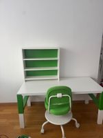 Schreibtisch mit Regal und Stuhl grün weiss Kindmöbel