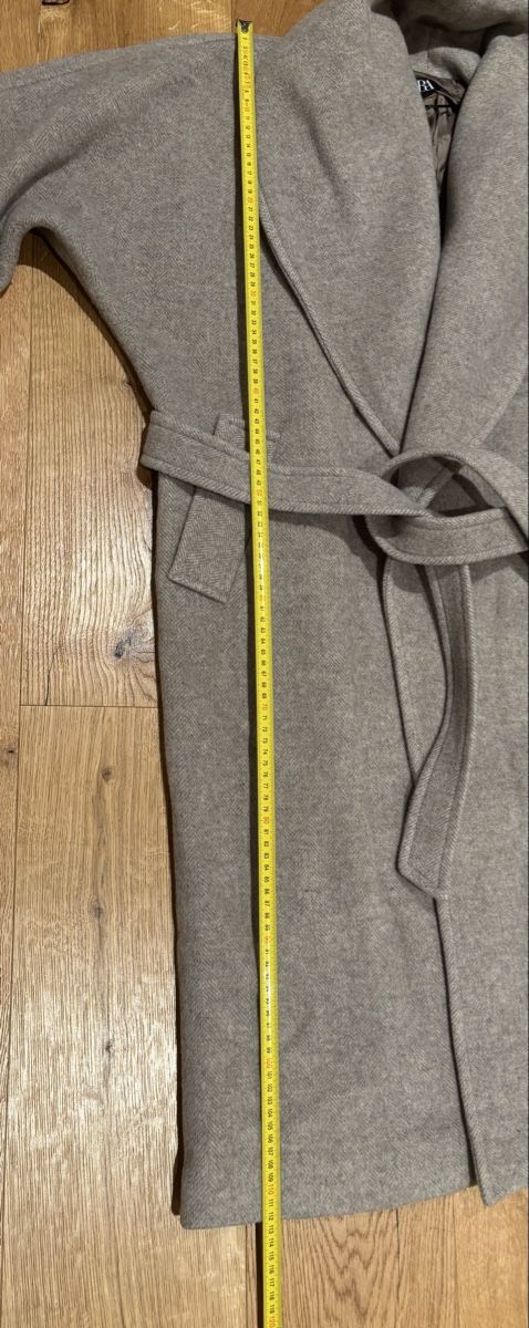 Zara Cappotti: Zara Oversize Wollmantel beige/hellgrau – Usato da Glarus venduto da NaSaGaTh 4