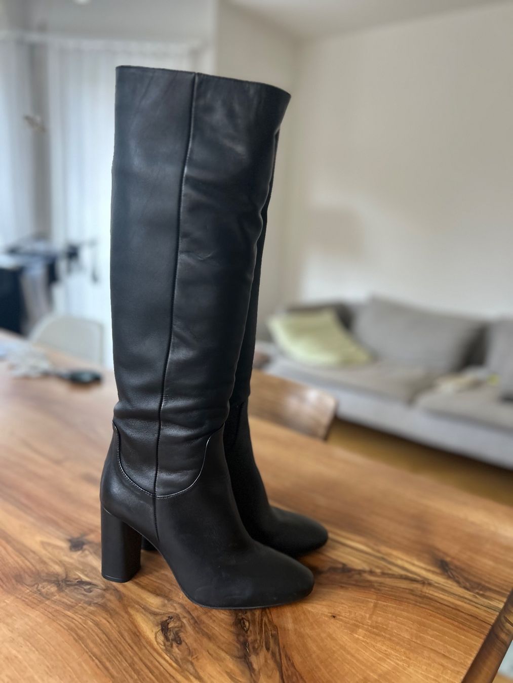 Zara Chaussures femmes: Lederstiefel Grösse 38 – Neuf avec emballage d'origine à Zürich par Madita_auf_der_Erbse 1