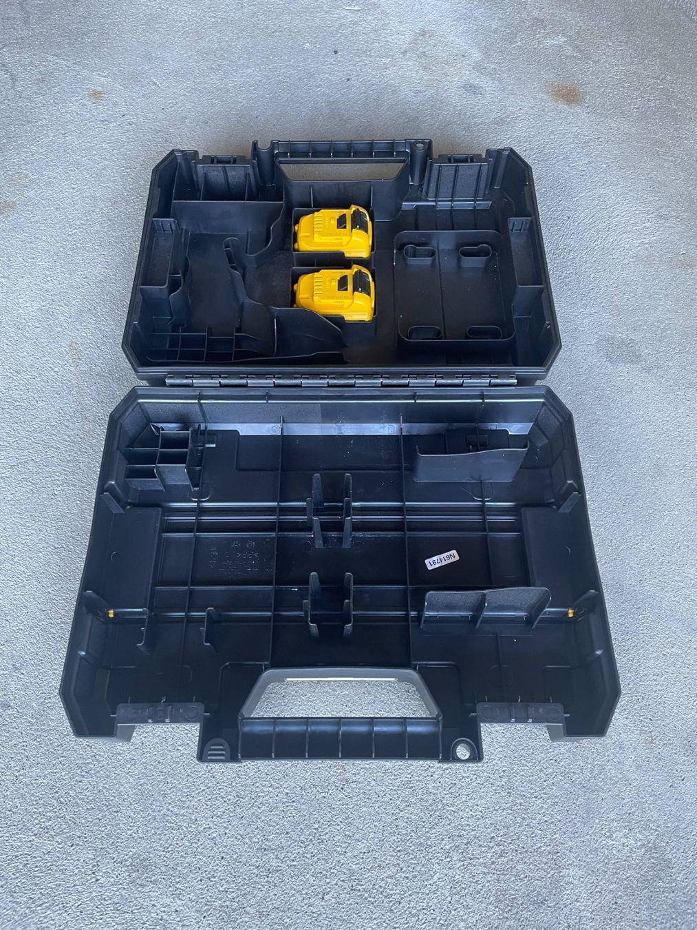 Dewalt Caricatori & Batterie: DeWalt Akkus x 2 – Usato da Schmerikon venduto da die_8b8m 1