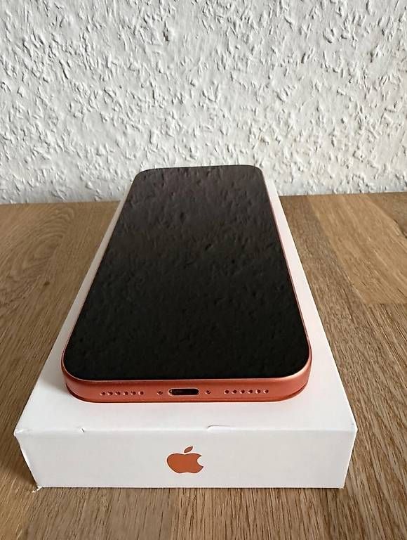 Telefoni cellulari / Smartphones: iPhone 17 Pro Max 512Gb Cosmic Orange – Usato da Sementina venduto da d5d_n9mn 2