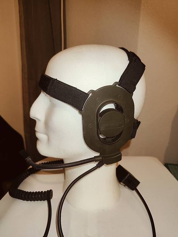 Funktechnik: Funkgerät mit Militär tactical helmet Headset  – Gebraucht aus Rorschach von Cuogar78 2