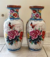Paar chinesische Porzellanvasen–Blumen & Vögel–Made in China