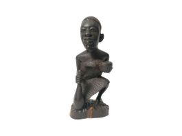 Handgeschnitzte Holzfigur im Bambara-Stil