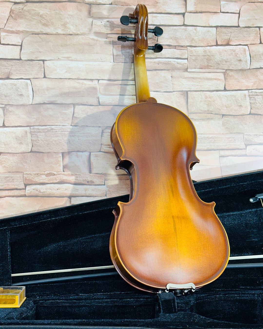 Strumenti musicali: Viola 13 Inklusive Koffer Mit Bogen Kolophonium – Nuovo e nell'imballaggio originale da Kirchberg SG venduto da rex_pfd8 2