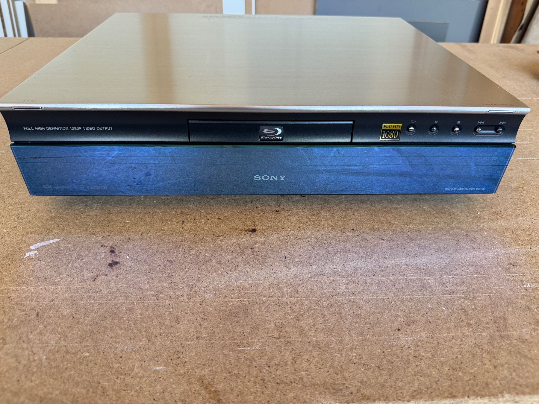Sony Sistemi audio & multimediali: Lecteur Blu-ray Sony BDP-S1 bon état – Usato da Mont-sur-Lausanne venduto da Sebouille