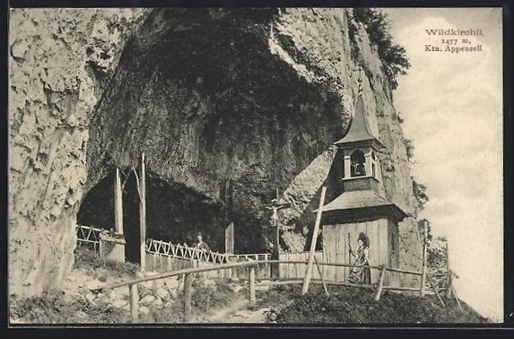 Cartoline postali: Aescher, Wildkirchli mit einer Frau in T – Usato da Berlin venduto da bartko-reher
