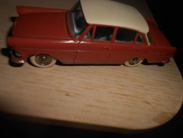 DINKY TOYS