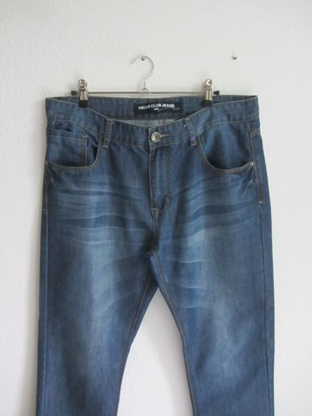 Jeans: VALUE CLUB - Jeans blau 34/M – Usato da Zürich venduto da Diazaio 1