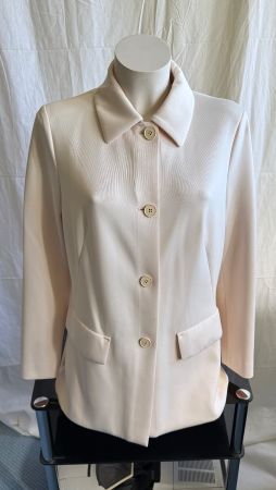 Toller Blazer von MarcCain Gr. 40